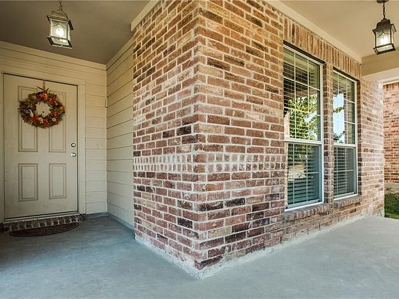 3rd image of 10421 Bolivar Dr