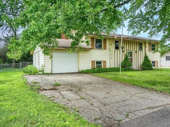 116 Hayes Rd, Apple Valley, MN 55124