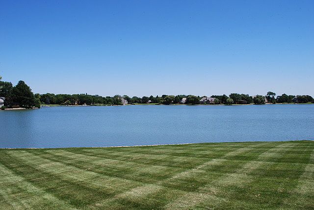 1st image of 70 Watergate Dr
