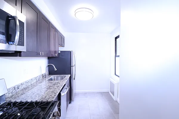 Rented by Oxford Property Group | media 13