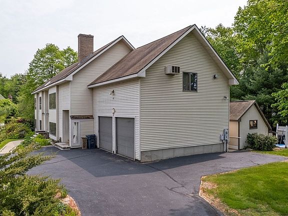 4th image of 27 Copley Dr