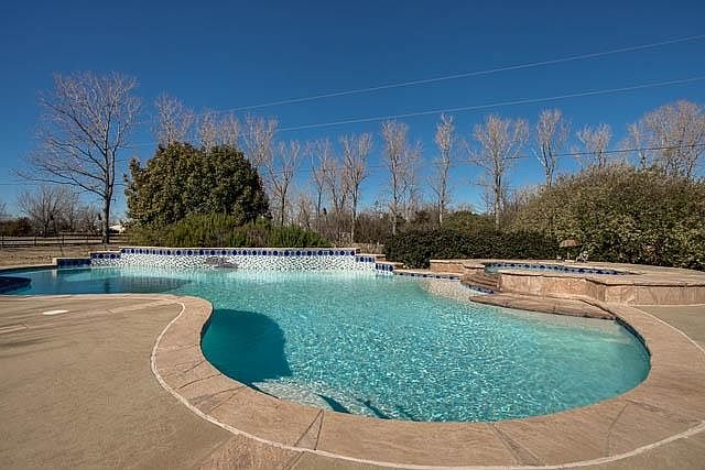 1st image of 6807 Estados Dr