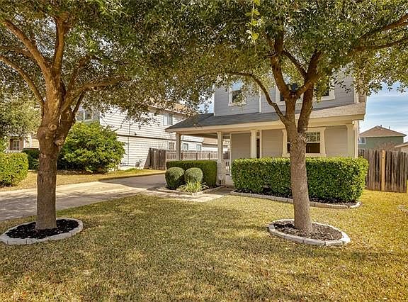 3rd image of 2836 Deerfern Ln