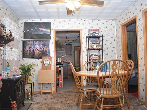 5th image of 3692 1st St