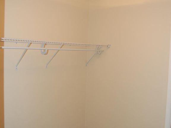 5th image of 210 Circle Ave #207