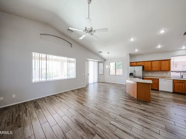 18065 W WEATHERBY Drive, Surprise, AZ 85374