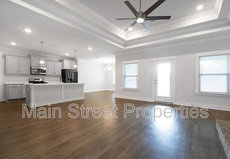 5004 Wheeler Way — Photo 2