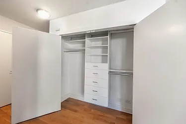 Sold by Manhattan Skyline