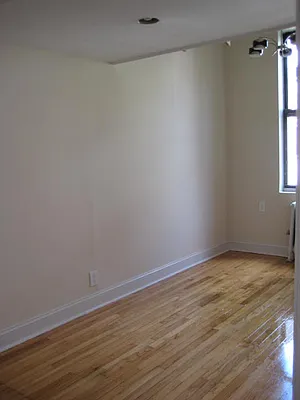 Rented by Magnone Real Estate | media 18