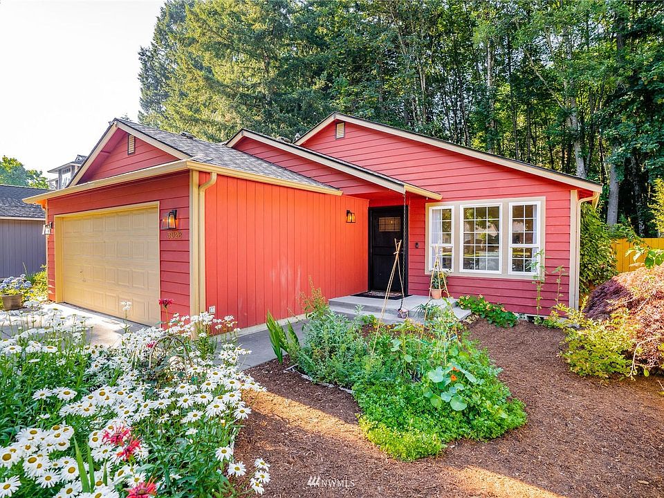 1st image of 3028 Applehill Ct NE