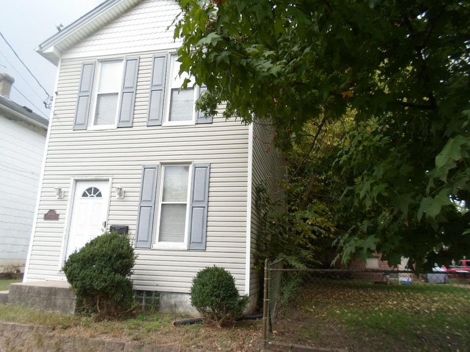 1st image of 1042 Vine St