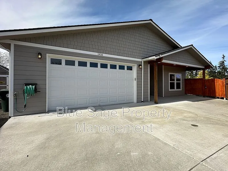 1416 Rook Dr