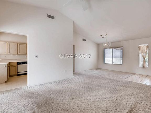 4th image of 10537 Broom Hill Dr