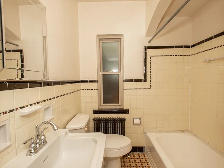 1br Near Uc, Daap & Hospitals | Prime Riddle Road Location — Photo 34