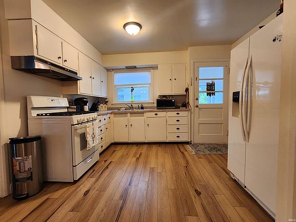 4th image of 320 N Columbia St