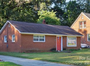 2019 Saint Mark St, Charlotte, NC 28216