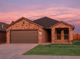 616 E 16th St, Wolfforth, TX 79382