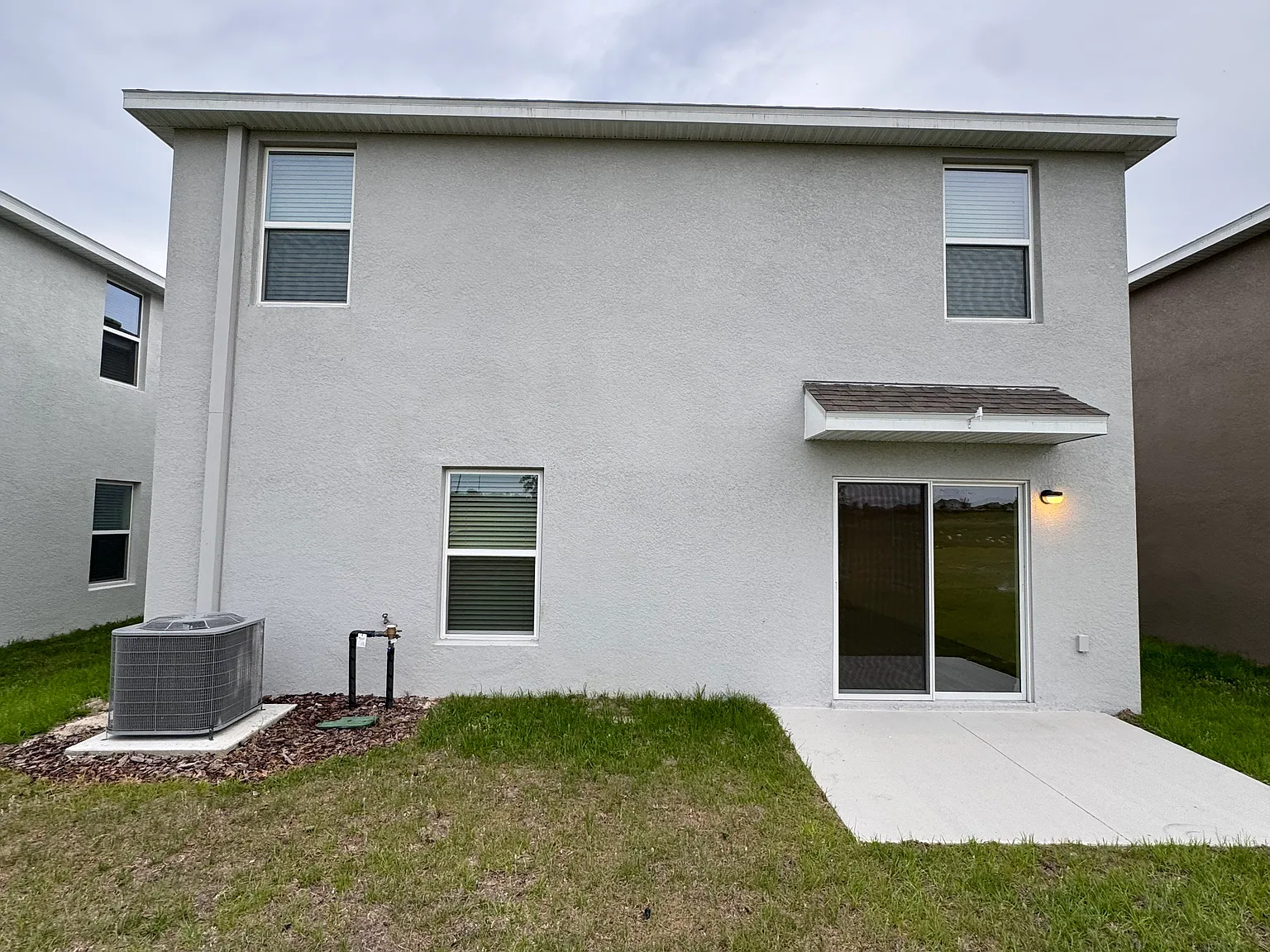5 bed, 2447 sqft, $2,600 — Photo 2