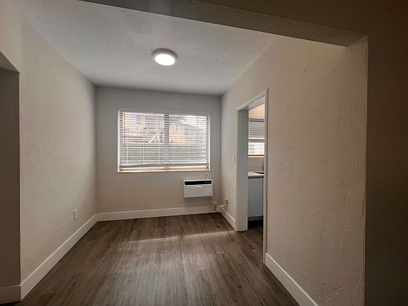 4th image of 123 Santillane Ave APT 2