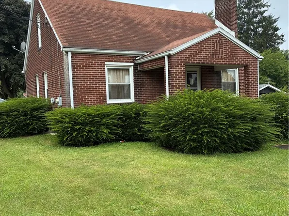 504 Indiana Ave, Farrell, PA 16121