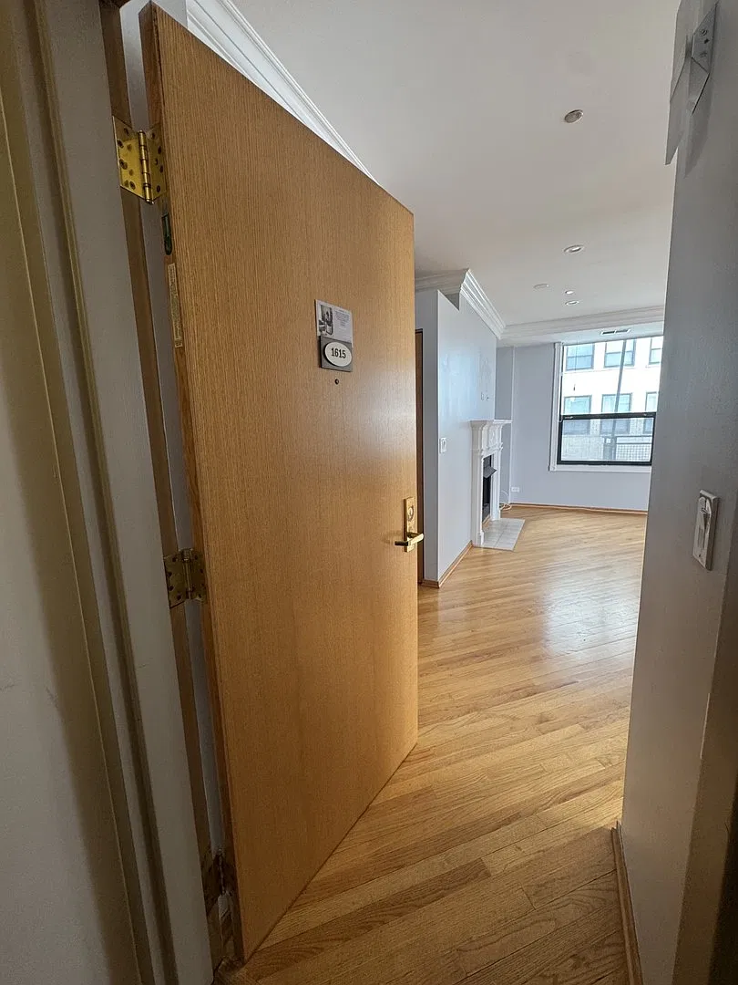 2 bed, 1446 sqft, $3,700 — Photo 3