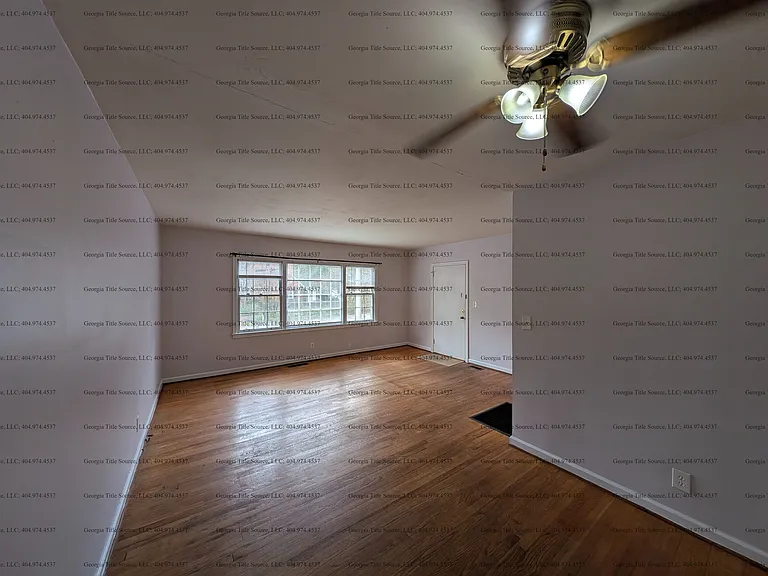227 Garden Ln #B — Photo 8