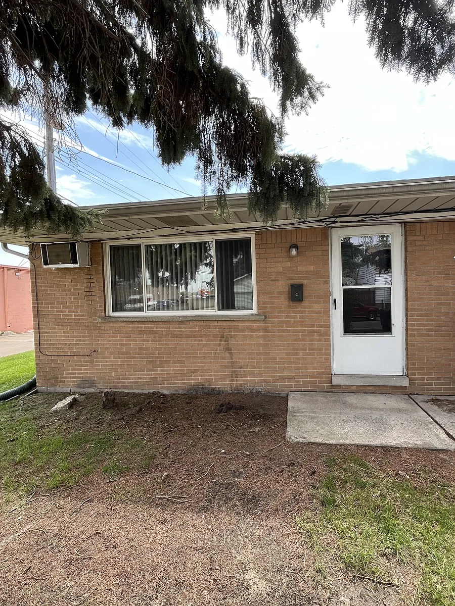 Building Photo - 4059 Longtin Ave #1