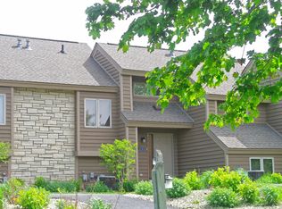 3 Poplar Rdg, Galena, IL 61036