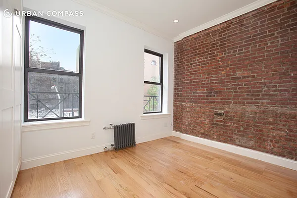 Rented by Compass | media 18