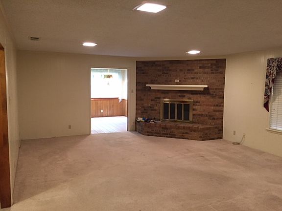 4th image of 1818 Northpark Cir