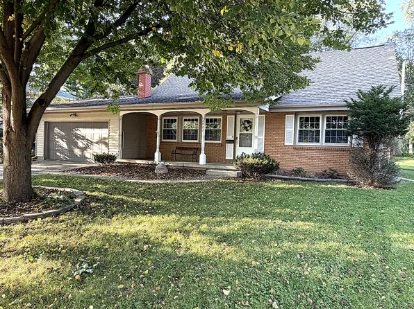 2922 Stanford Ave, Iowa City, IA 52245