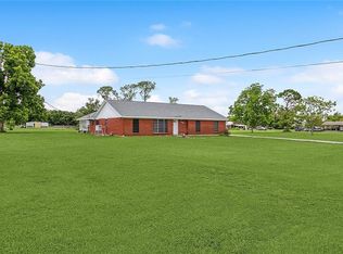 136 Michael Dr, Des Allemands, LA 70030