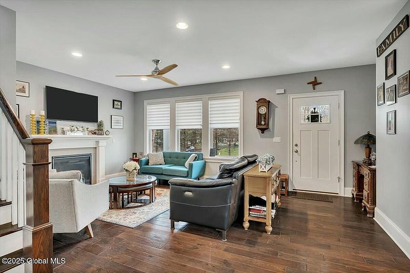 5th image of 28 Benedict Street