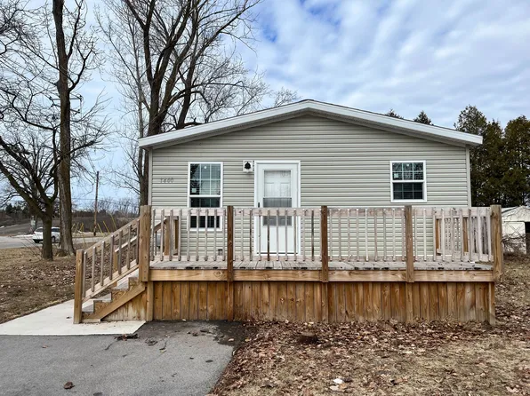 417 N 14th Ave #118, Sturgeon Bay, WI 54235