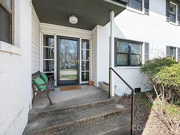 615 Biltmore Ave #T8 — Photo 2