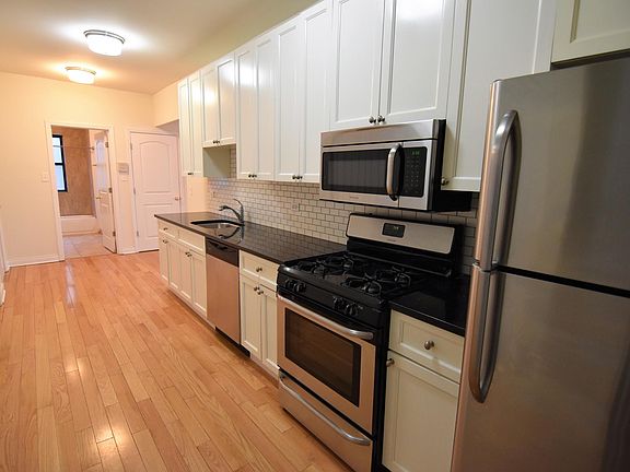 2nd image of 712 W Grace St #714-2N