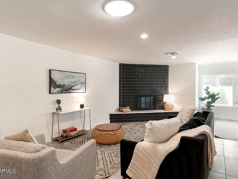 11601 N 50th Pl — Photo 10