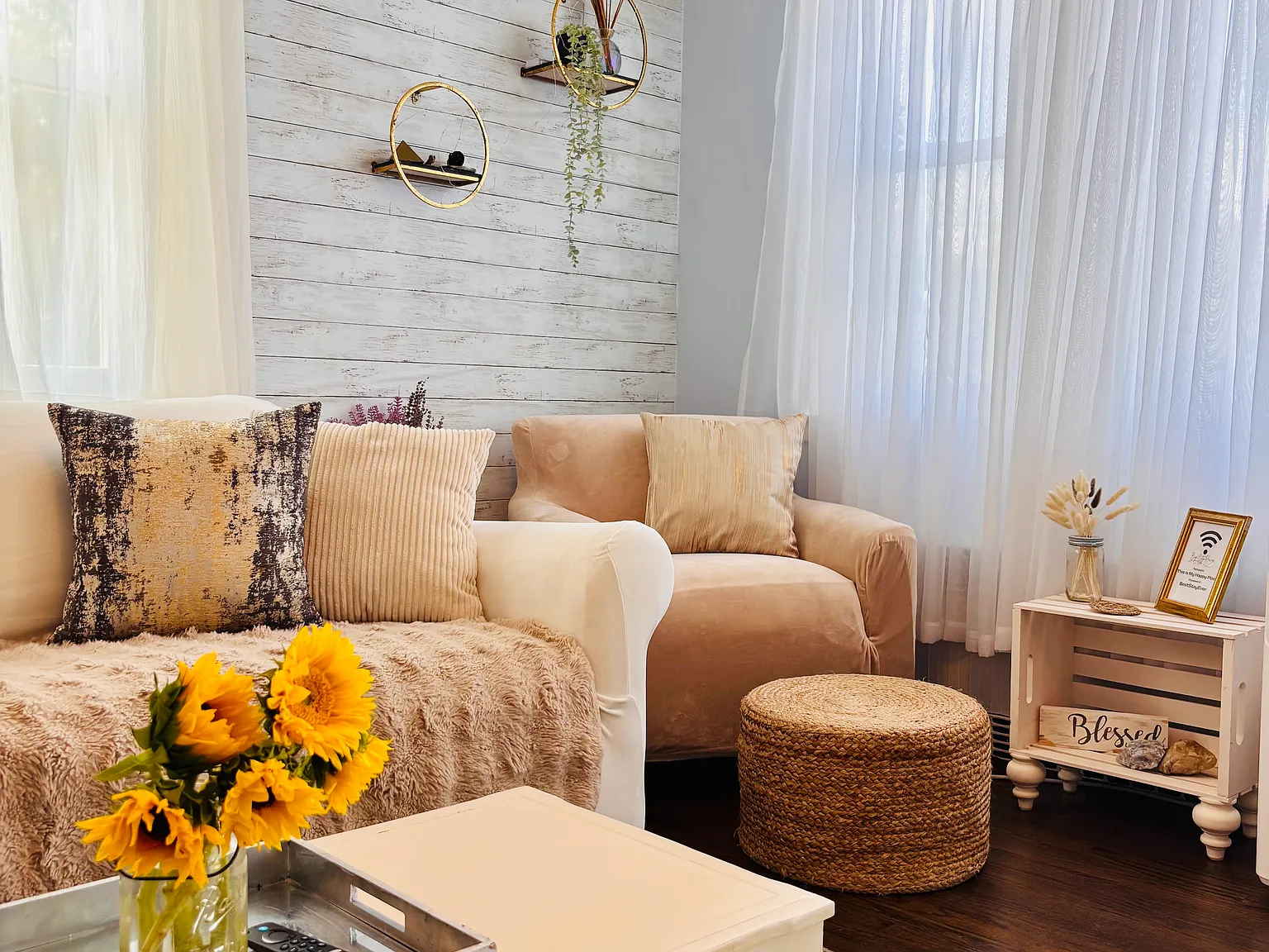 2 bed, $3,900 — Photo 2