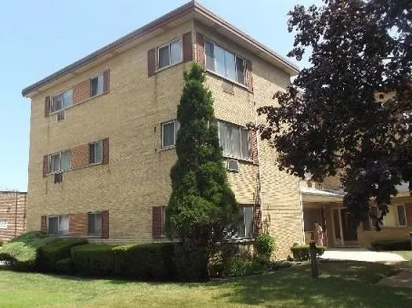 9201 Skokie Blvd APT 302, Skokie, IL 60077
