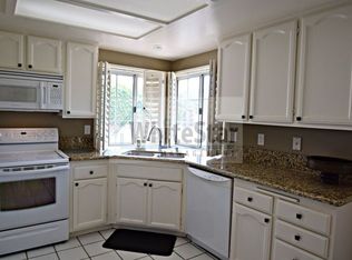 77702 Calle Las Brisas N, Palm Desert, CA 92211