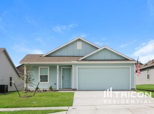 10744 Cowhide Ln, Fort Worth, TX 76108