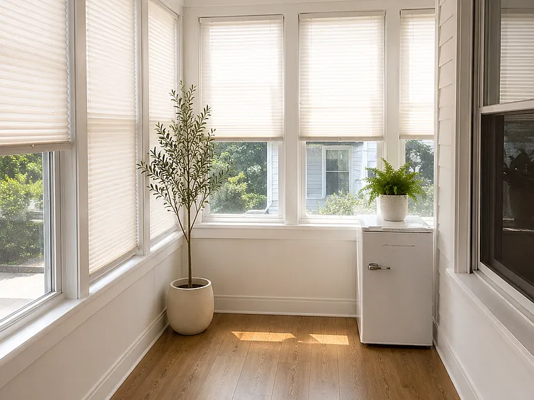 Front porch/sunroom