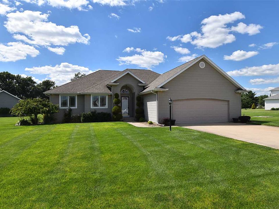 1st image of 58125 Hidden Meadow Trl