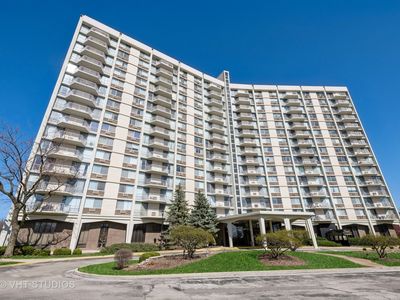 40 N Tower Rd APT 14A, Oak Brook, IL, 60523
