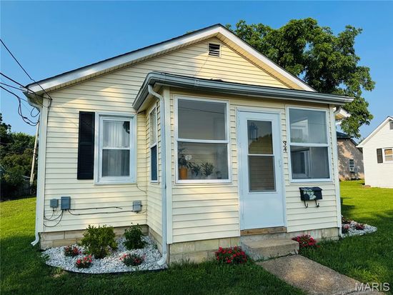 34 S Center St, Sullivan, MO 63080