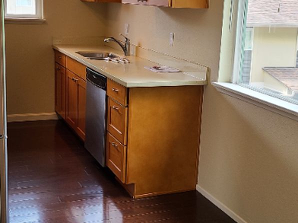 1600 S Kent Des Moines Rd #1