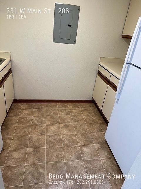 1st image of 331 W Main St APT 208