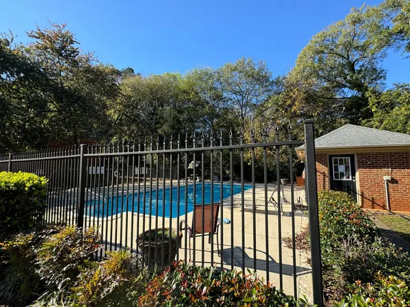 1688 Prince Ave APT 104, Athens, GA 30606