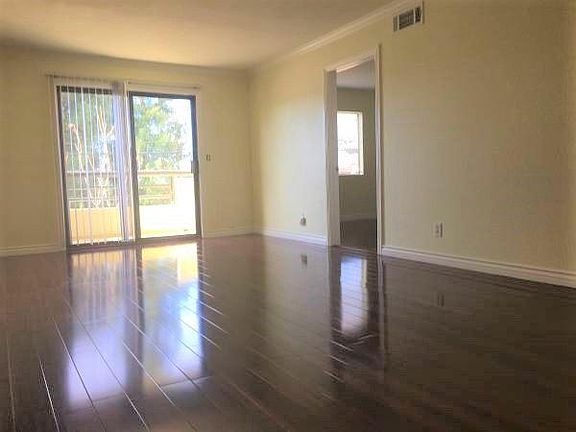 Light and Bright Living Space