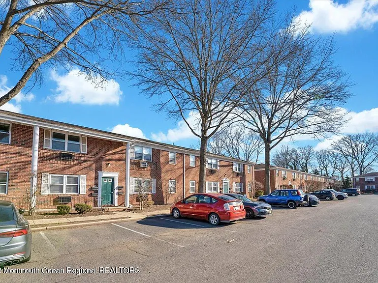 289 Main St #8K — Photo 3